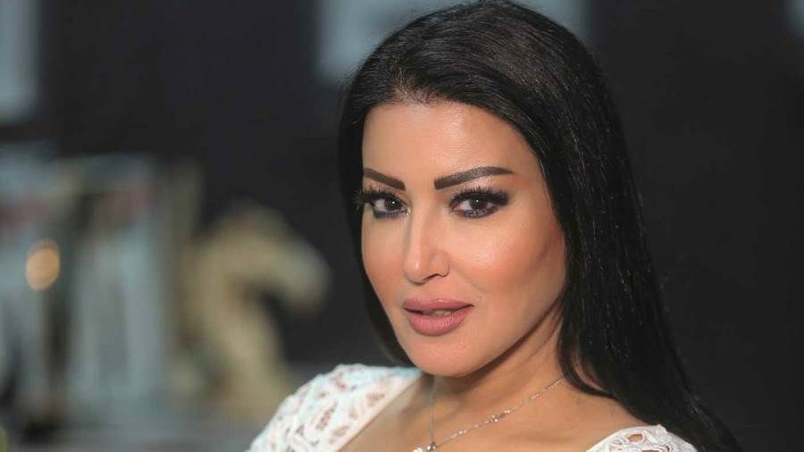 سمية الخشاب تنصح الطلاب بالتغلب على توتر الامتحانات بـ"الرقص"