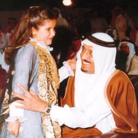 مفاجأة مزلزلة تهز دولة عربية.. شاب يكتشف حرمة زواج أبيه وأمه بعد 3 عقود من الارتباط