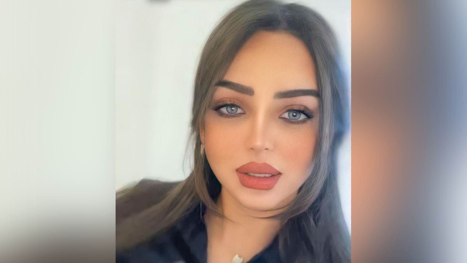 مشهورة السناب شات السعودية رهف القحطاني تكشف عن وجه والدتها عن طريق الخطأ..(فيديو)