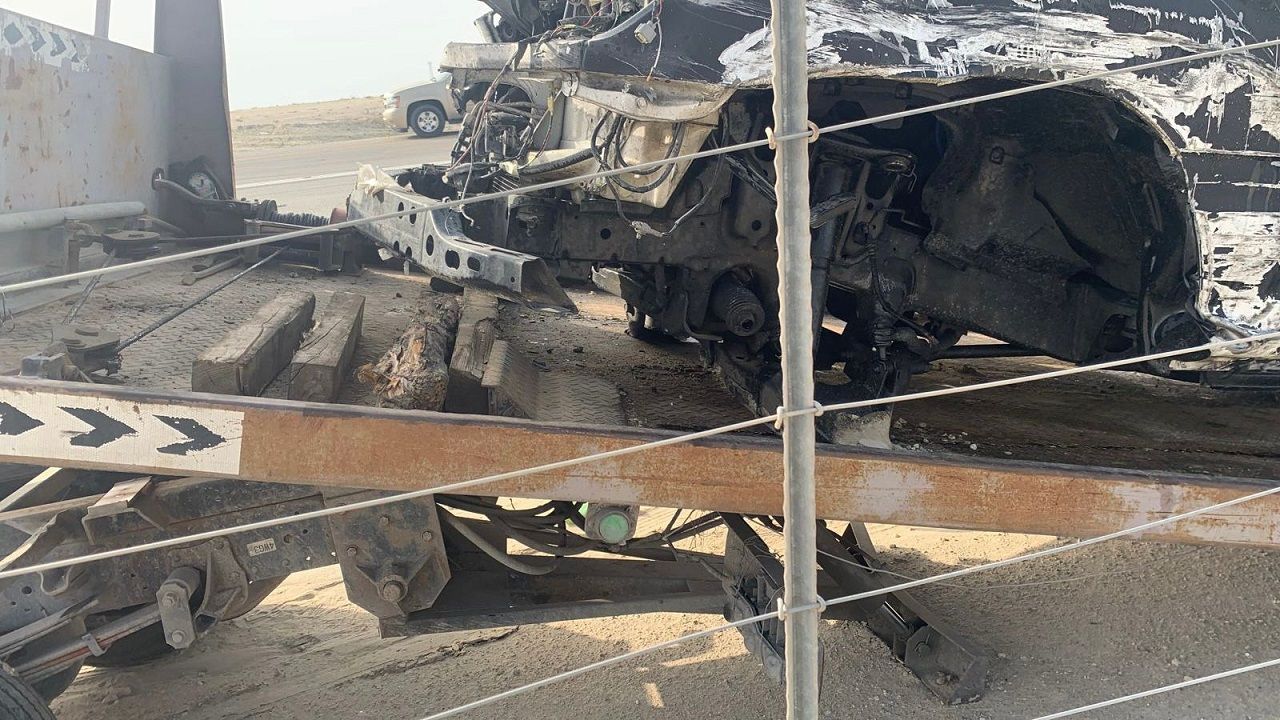شاهد بالصور.. حادث مروع في تقاطع طريق الخفجي في السعودية مع المنفذ الحدودي
