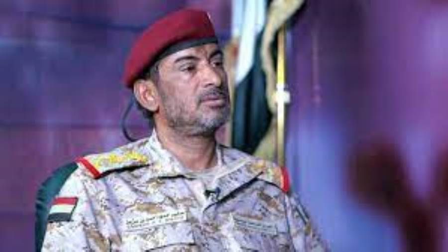 رئيس هيئة الأركان يشيد بدور المقاومة الشعبية في المعركة الوطنية