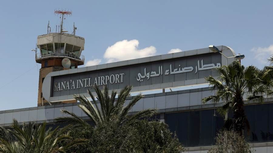 "جوازات مؤقتة".. ننشر المقترح الأممي لفتح مطار صنعاء