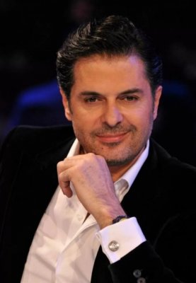 خفايا صادمة في الفنان علاقة راغب علامة وهذه الفتاة الفرنسية.. ولهذا السبب المخجل أنكر أنه والد هذه الطفلة بعدما ولدت مباشرة !!