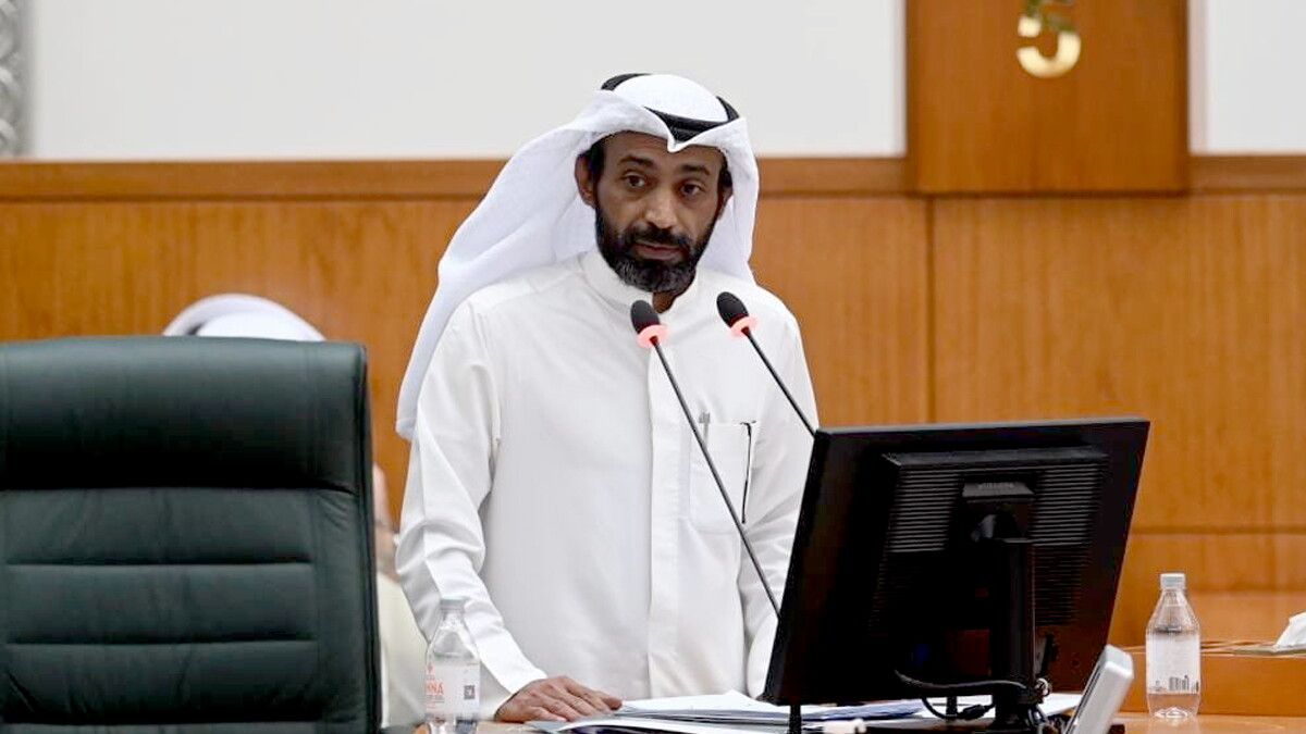 تجميل أسنان النائب عبيد الوسمي يثير جدلًا واسعًا في الكويت