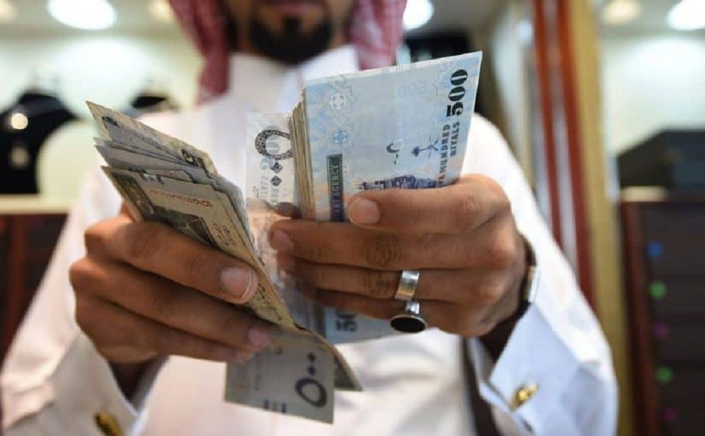 موعد صرف العوائد السنوية 1444 في السعودية والاستعلام عنها.. وحقيقة زيادة الرواتب