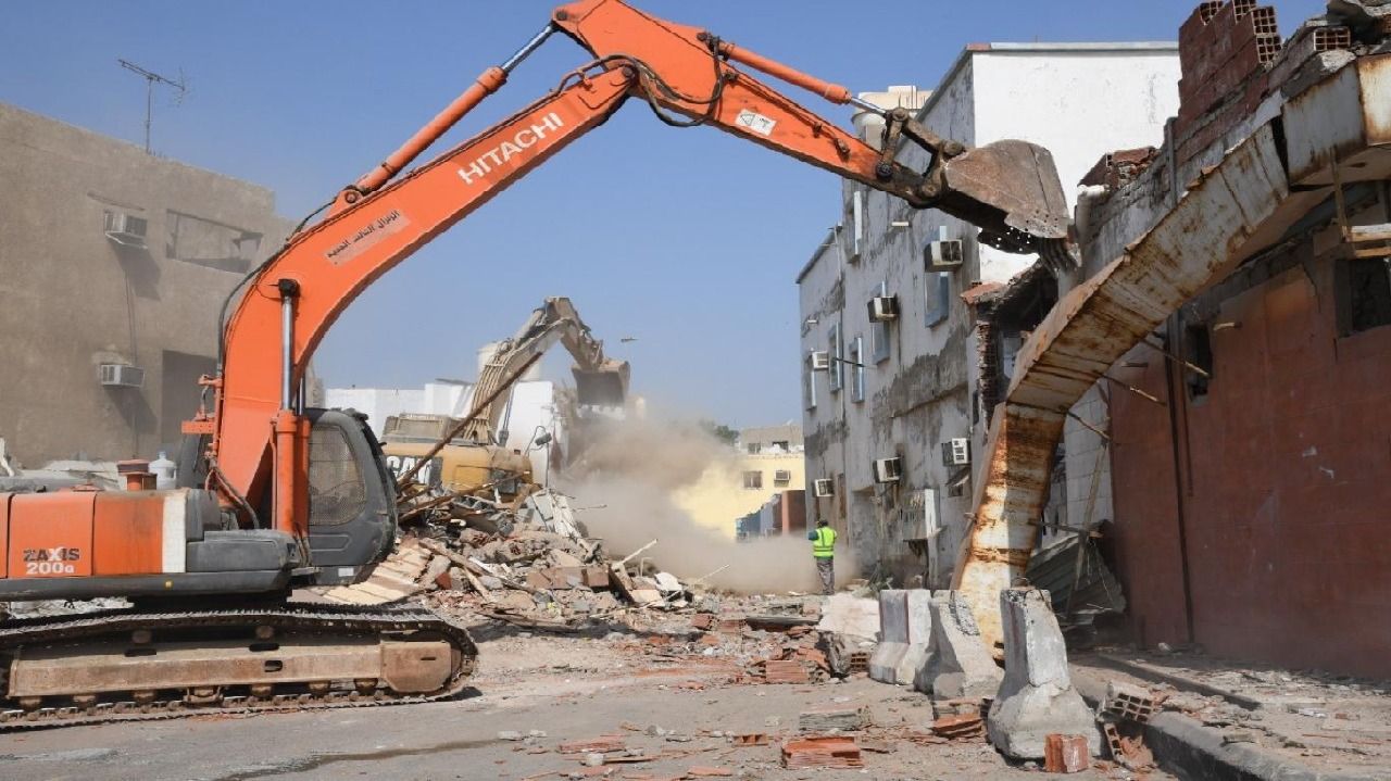 السعودية: بدء إشعار سكان حي قويزة بجدة تمهيدًا للإزالة