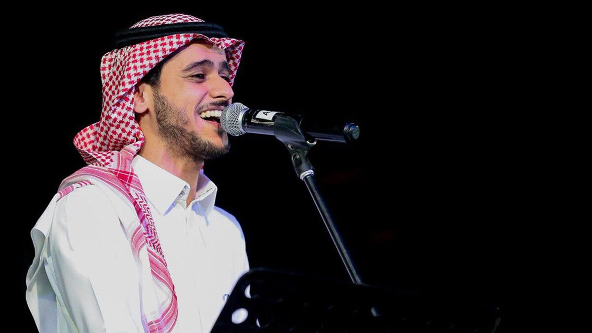 الفنان السعودي عايض يوسف يتعرض لصدمة تسريب أغنيته