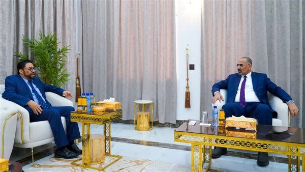 الزُبيدي يشدد على أهمية الارتقاء بعمل الإعلام الرسمي وتطويره