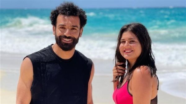 ديانا هشام تتحدث لأول مرة عن "الصورة المثيرة" مع محمد صلاح