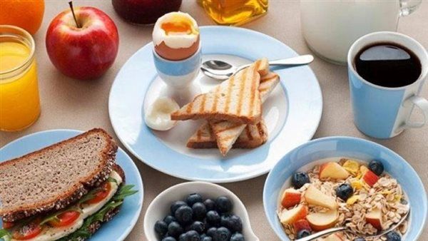 الأطعمة التي يجب تجنبها في وجبة الإفطار لإنقاص الوزن