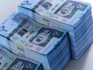مشهورة سعودية تكشف عن حيلة ماكرة وذكية تجعل الزوج يعطي الأموال لزوجته بدون سؤال