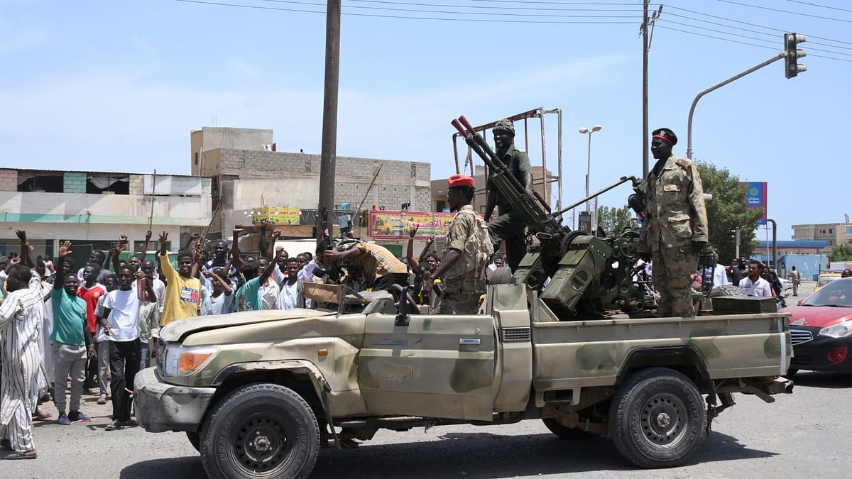من هو شيبة ضرار الذي اشتبكت قواته مع الجيش السوداني شرق البلاد؟