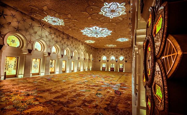 جامع الشيخ زايد الكبير.. الإمارات في صورة مسجد (صور)
