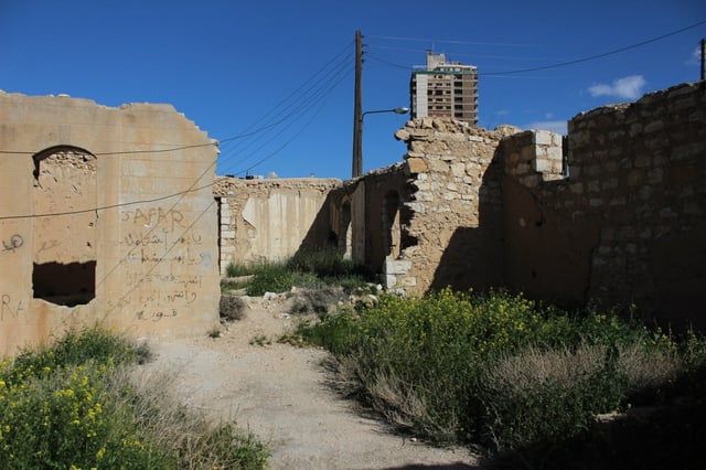 رغم مكانته الثقافية.. بيت رائد المسرح العربي في دمشق يعاني الهجران (صور)