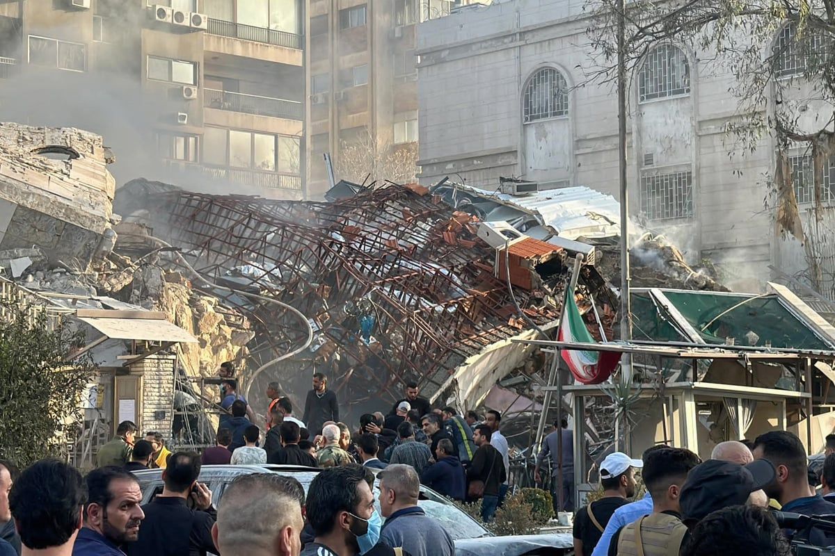 بعد استهداف قنصليتها في دمشق.. إيران: نحن من نقرر نوع الرد