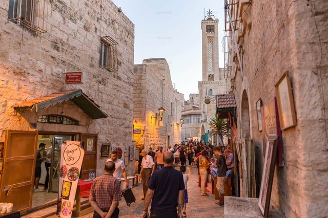 مدينة بيت لحم.. المُطِلّة على القدس والقداسة (صور)
