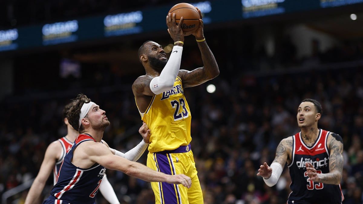 NBA.. ليكرز يسحق واشنطن ويزاردز