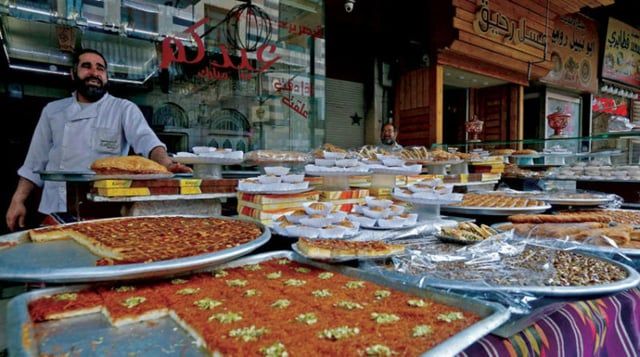 كيف تحولت حلويات العيد إلى مرارة في قلوب السوريين؟