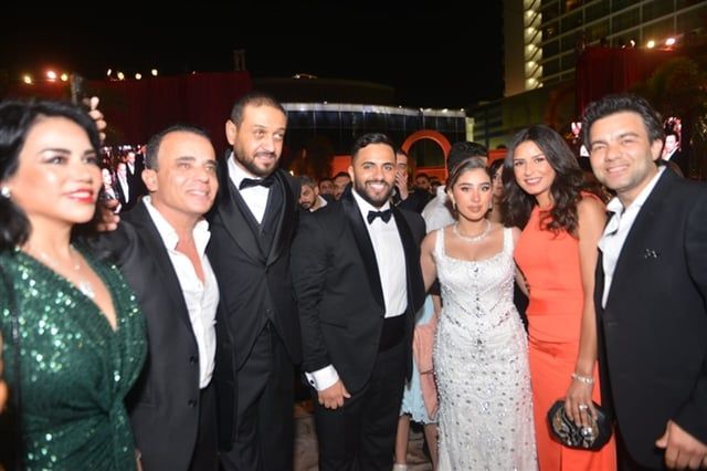 على رأسهم عمرو دياب.. النجوم يحتفلون بزفاف نجل محمد فؤاد (صور)