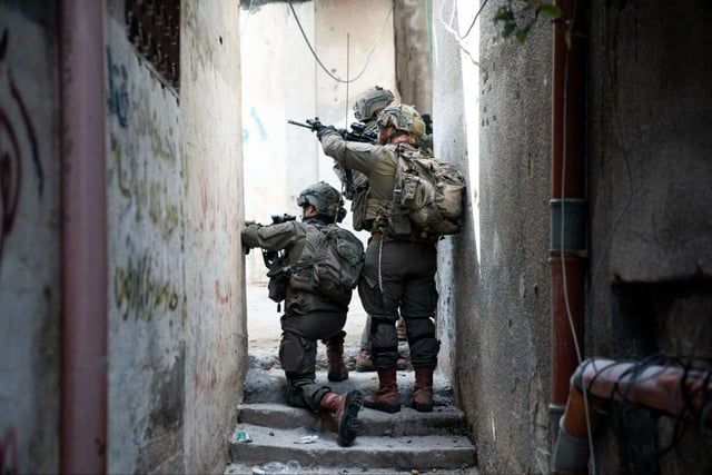 "الضفة الغربية تحت النار".. مقتل 14 فلسطينيا في مخيم نور شمس