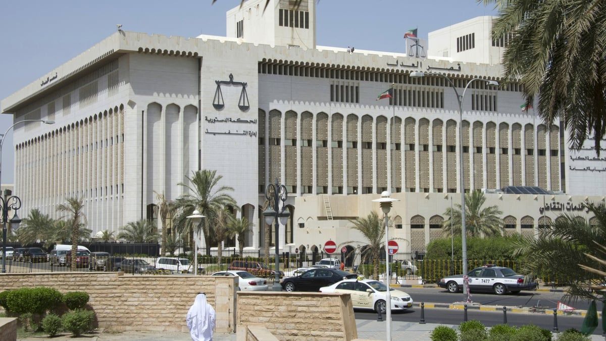 "تعدد الزوجات" دون عدل يدفع 100 كويتية لطلب الطلاق