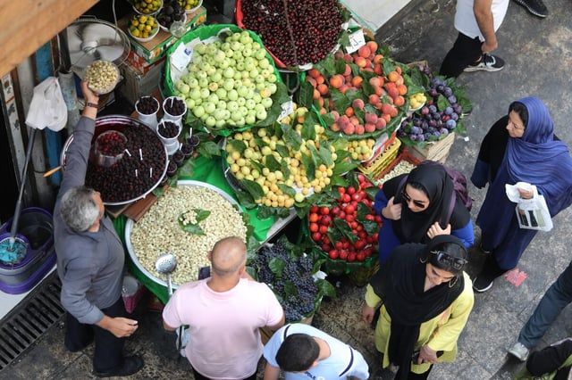 خبراء: العقوبات الغربية والإنفاق على الميليشيات شلّا اقتصاد إيران