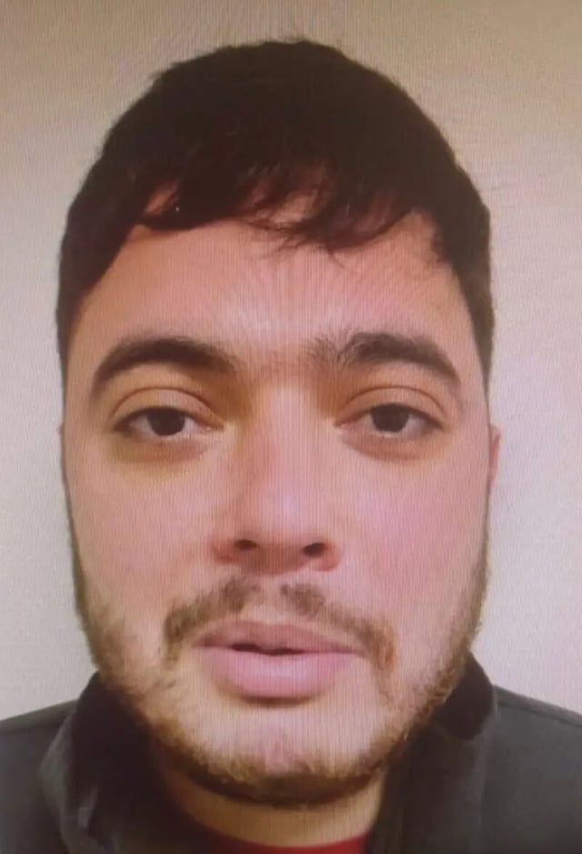 فر بطريقة هوليوودية في فرنسا.. من هو السجين "الذبابة"؟ (صورة)
