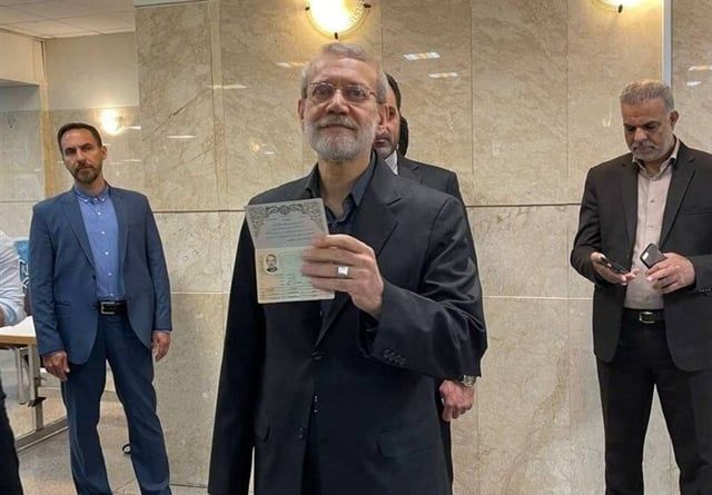 لاريجاني يترشح رسميًا للانتخابات الرئاسية الإيرانية