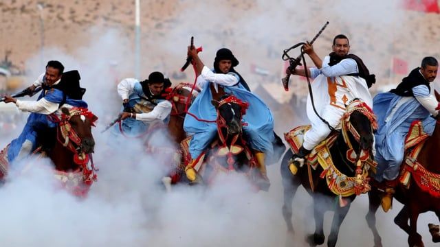 تراث مغربي أصيل.. ماذا تعرف عن فن "التبوريدة"؟