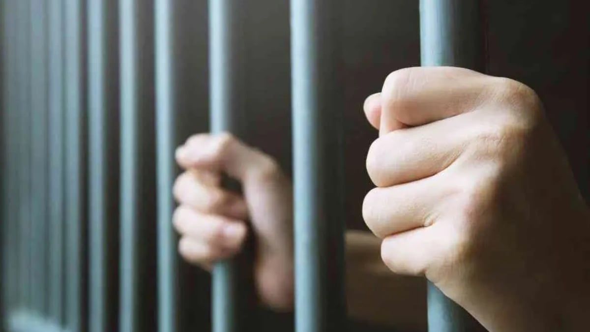4 سنوات سجنًا لكويتية ضربت حبيبها وسرقت كلبه‎