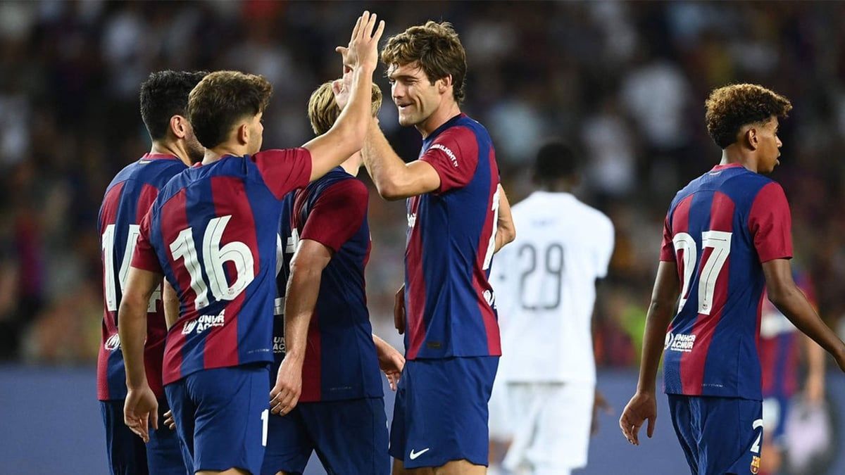 برشلونة يعلن رسميا رحيل ثلاثي الفريق