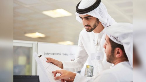 أكثر التخصصات في العمل بالإمارات التي تحقق أعلى الرواتب .. تعرف عليها