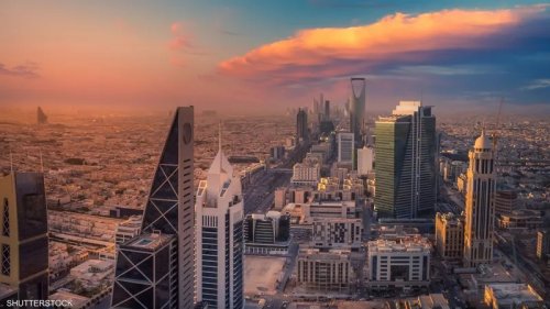 رسمياً وعاجل .. السعودية تفتح أبوابها لأبناء 60 دولة وتمنحهم تأشيرة دخول مجانية في المطار