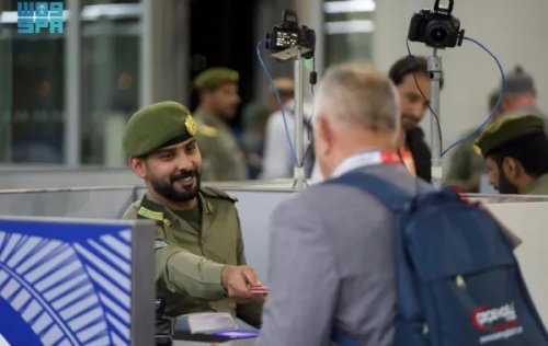 رسمياً الجوازات السعودية تعلن عن الفئات المسموح لها بتحويل الزيارة إلى إقامة دائمة 1446هـ