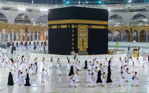 وزارة السياحة تعلن أسعار وضوابط العمرة الجديدة وغرامة ضخمة للمخالفين .. تعرف علي التفاصيل