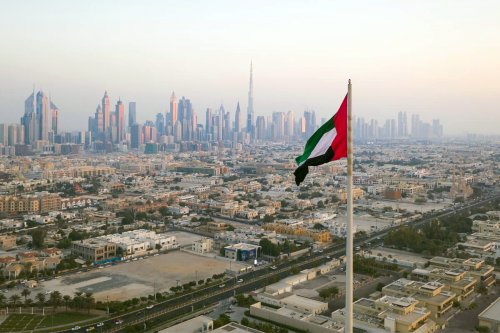 عاجل .. الإمارات تنهي فترة السماح للزوار والمقيمين بشكل نهائي وتطالبهم بالمغادرة في الحال