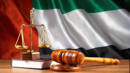 قانون العمل الإماراتي يوضح ضوابط تعديل عقد العمل وتخفيض الراتب في الإمارات