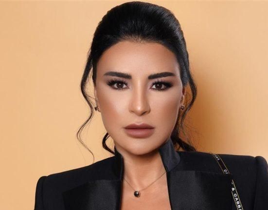 بالصورة: “ما كنت بتخايل بيوم إنّي إنعيك بعزّ شبابك”.. الموت يؤلم ماغي بو غصن وزوجها بأعز الناس