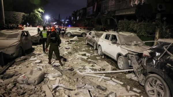 الحرس الثوري الإيراني يؤكّد: استخدمنا صواريخ أسرع من الصوت ضد إسرائيل - الخليج الان