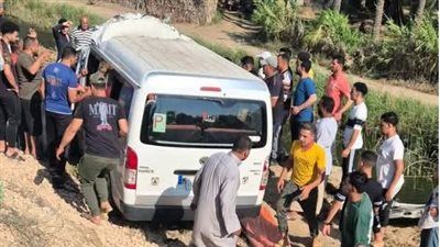 3 وفيات و 6 مصابين .. ننشر اسماء ضحايا تصادم ميكروباص بجرار زراعي بكفرالشيخ - الخليج الان