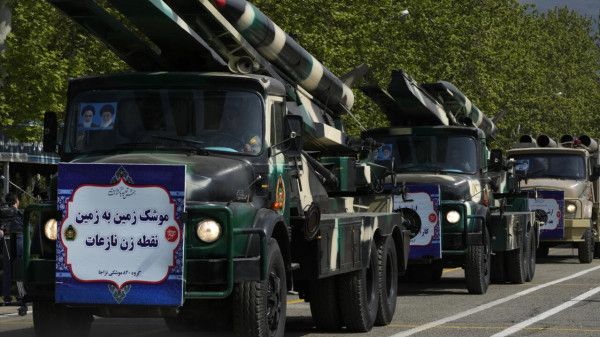 الحرس الثوري الإيراني يتوعد واشنطن برد "موجع" خارج حساباتها - الخليج الان