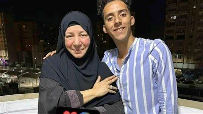 عمتي حبيبتي.. ظهور نادر لـ عبلة كامل يثير الجدل| ما القصة - الخليج الان