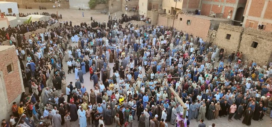 وجع مشترك في ليلة بكى فيها الجميع.. مايا مرسي تتقدم وفدًا رسميًا لتقديم العزاء لأسر ضحايا حادث المنوفية - الخليج الان