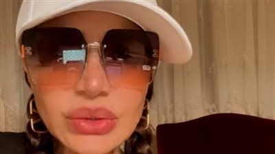 بسمة وهبة تدعم شيرين عبد الوهاب: لو فضلنا نهاجمها هتنتكس.. وكان باين عليها التعب - الخليج الان