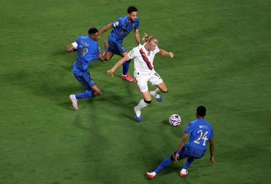 ثمن نهائي كأس العالم للأندية: مانشستر سيتي يتقدم على الهلال بهدف نظيف في الشوط الأول وسط تألق كبير من ياسين بونو - الخليج الان