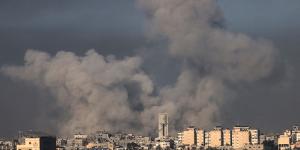 08:56 استشهاد 17 فلسطينيا في قصف للاحتلال الإسرائيلي على النصيرات وخانيونس - الخليج الان