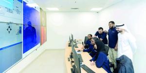 جامعة الإمارات تعلن نجاح إطلاق القمر الاصطناعي «العين سات - 1» - الخليج الان