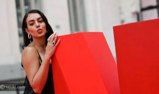 الشعر المموج يجمع بين جورجينا ورومي القحطاني فمن الأجمل؟