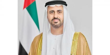 ذياب بن محمد بن زايد يترأس اجتماع مجلس الشؤون الإنسانية الدولية - الخليج الان