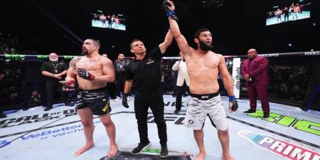 UFC تترقب أول بطل عالمي إماراتي - الخليج الان